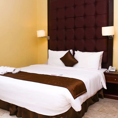 Bolingo Hotel Абуджа Екстер'єр фото